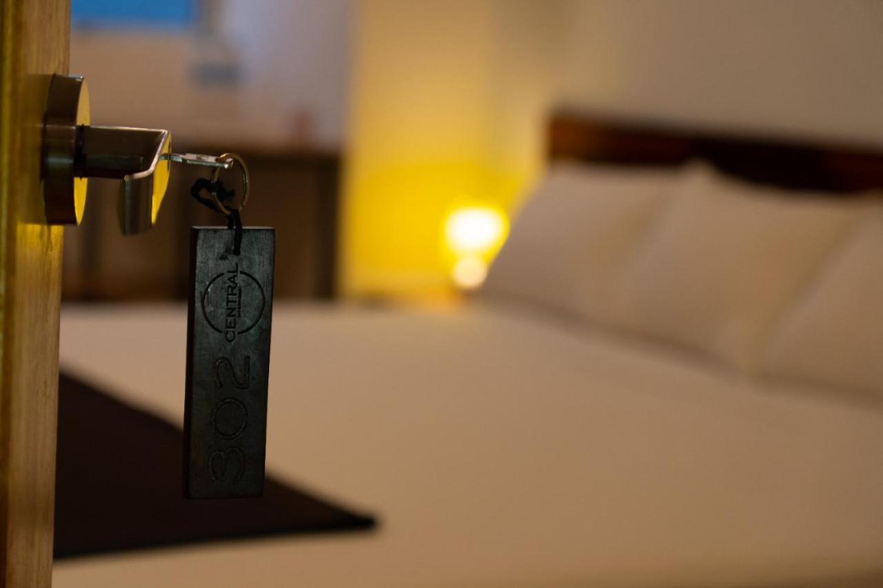 Central Bed & Breakfast イキトス エクステリア 写真