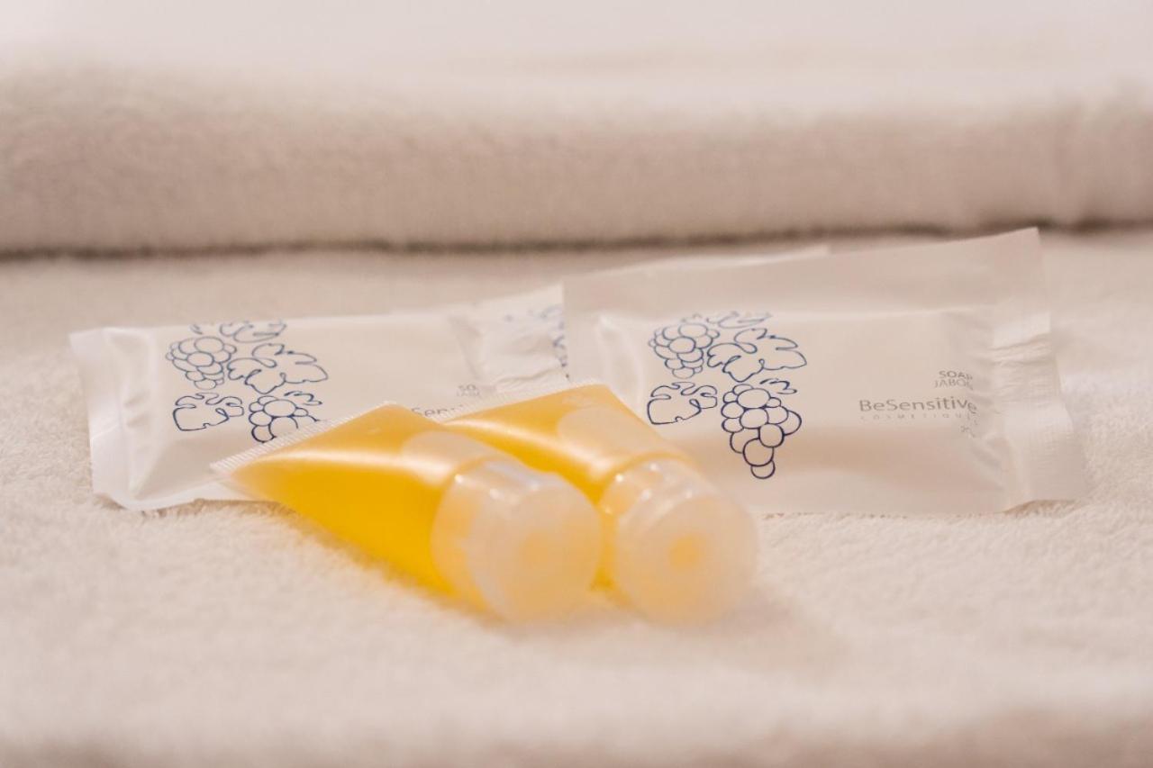 Central Bed & Breakfast イキトス エクステリア 写真